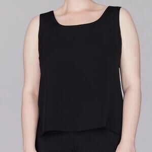 Emmelle Silk Essential Scoop Neck Camisole in Black